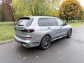 2024 BMW X7 40i I (G07) Рестайлинг, серый, 7000000 рублей - вид 3