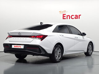 2023 Hyundai Avante VII, белый, 2106208 рублей, вид 3