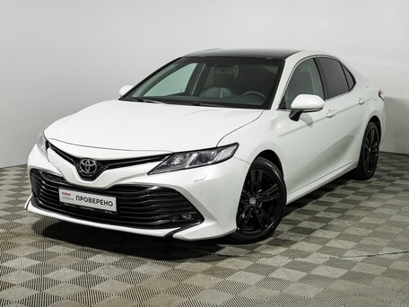 2020 Toyota Camry VIII (XV70), белый, 2450000 рублей, вид 1