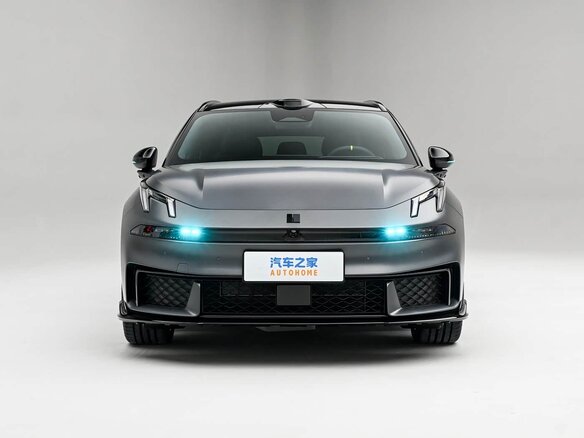 2026 Lynk & Co 07 GT I Рестайлинг, серый, 4790000 рублей - вид 3