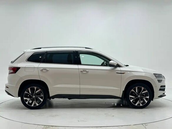 2022 Skoda Karoq I Рестайлинг, белый, 2750000 рублей - вид 7