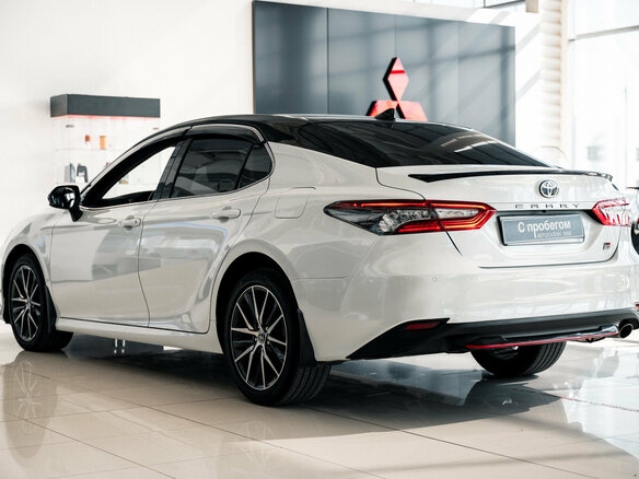2021 Toyota Camry VIII (XV70) Рестайлинг, белый - вид 7