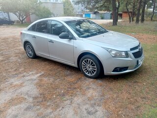 2009 Chevrolet Cruze I, серебристый, 400000 рублей, вид 3