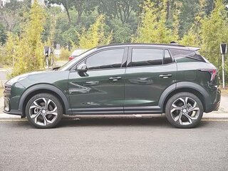 2025 Lynk & Co 06 I Рестайлинг, зелёный, 2660000 рублей, вид 5