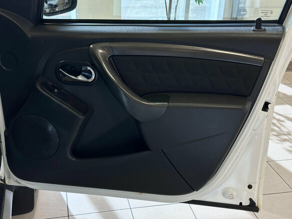 2016 Renault Duster I Рестайлинг, белый, 1240000 рублей - вид 15