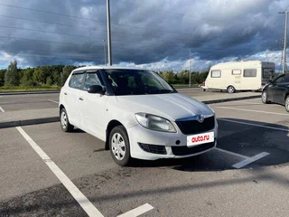 2012 Skoda Fabia II Рестайлинг, белый, 265000 рублей, вид 2