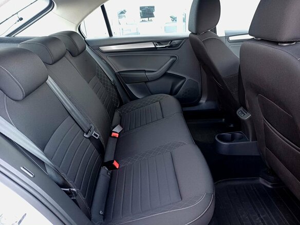 2018 Skoda Rapid I Рестайлинг, серебристый, 1519000 рублей - вид 20