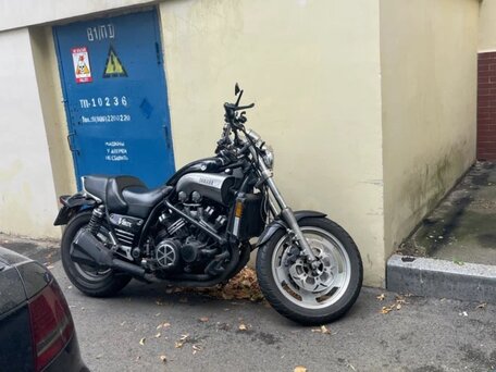 1999 Yamaha V-Max 1200, чёрный, 300000 рублей, вид 2