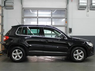 2008 Volkswagen Tiguan I, чёрный, 680000 рублей, вид 4