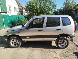 2006 Chevrolet Niva I, серебристый, 400000 рублей, вид 4
