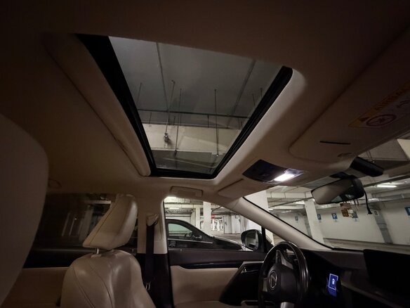 2019 Lexus RX 300 IV Рестайлинг, бежевый, 4150000 рублей - вид 10