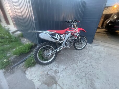2013 Honda CRF 250R, красный, 290000 рублей, вид 4