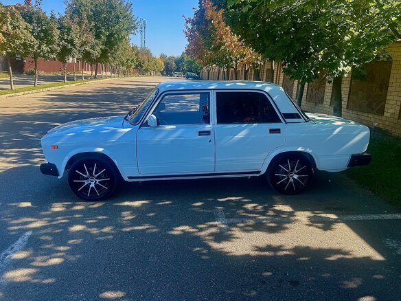 2006 Lada (ВАЗ) 2107, белый, 449000 рублей - вид 3