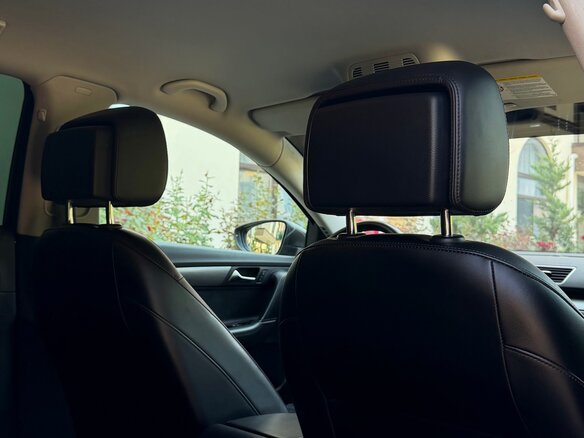 2012 Volkswagen Passat B7, коричневый, 1400000 рублей - вид 13