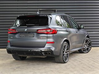 2021 BMW X5 M50i IV (G05/G18), серый, 8290000 рублей, вид 4