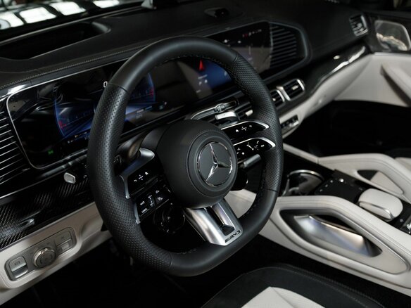 2026 Mercedes-Benz GLS AMG 63 AMG II (X167) Рестайлинг, чёрный, 24690000 рублей - вид 7