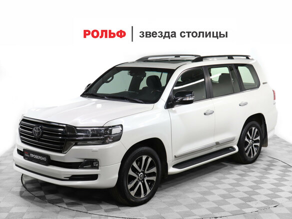 2017 Toyota Land Cruiser 200 Series Рестайлинг 2, белый