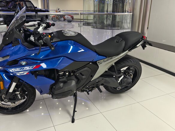 2025 BMW R 1300 RS, синий, 1990000 рублей - вид 20
