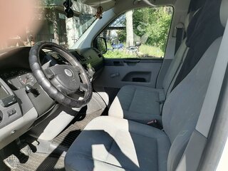 2009 Volkswagen Transporter, белый, 900000 рублей, вид 4