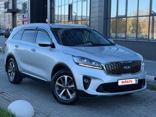 2018 Kia Sorento 8-speed III Prime Рестайлинг, серебристый, 2550000 рублей, вид 4