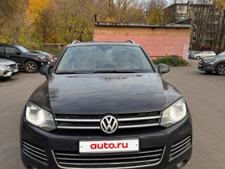 2014 Volkswagen Touareg II, чёрный, 2900000 рублей, вид 4