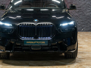 2026 BMW X7 40i I (G07) Рестайлинг, чёрный, 18990000 рублей, вид 3