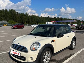 2012 Mini Hatch Cooper II (R56) Рестайлинг, белый, 950000 рублей, вид 2