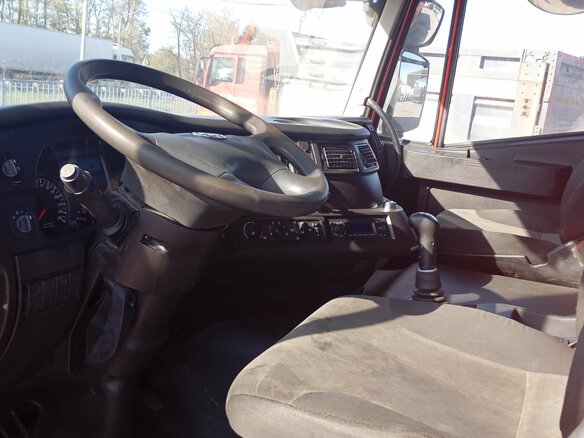 2022 IVECO-Hongyan 8x4 (CQ3406), красный, 2206000 рублей - вид 9