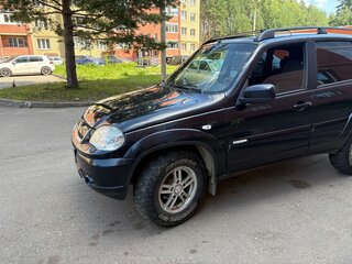 2012 Chevrolet Niva I Рестайлинг, чёрный, 470000 рублей, вид 2