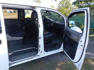 2006 Hyundai H-1 I Рестайлинг, белый, 850000 рублей, вид 5