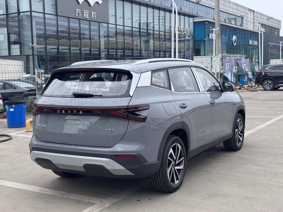 2026 Jetta VS8, серый, 2390000 рублей - вид 3