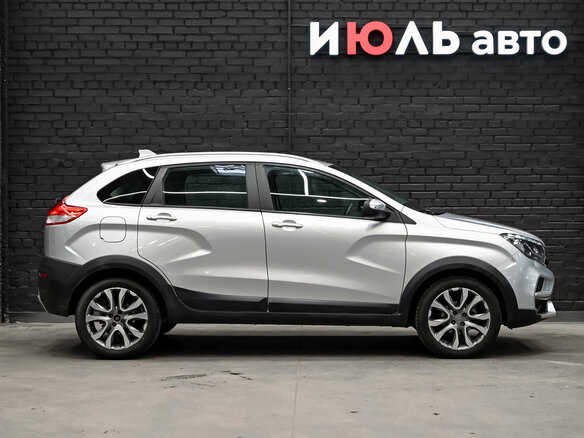 2020 Lada (ВАЗ) XRAY Cross I, серый, 1050000 рублей - вид 9