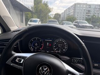 2019 Volkswagen Touareg III, чёрный, 4985000 рублей, вид 5