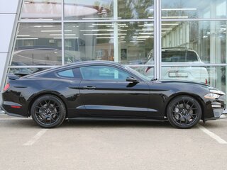 2022 Ford Mustang VI Рестайлинг, чёрный, 4500000 рублей, вид 5