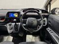 2018 Toyota Sienta II, чёрный, 1390000 рублей - вид 11