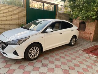 2020 Hyundai Solaris II Рестайлинг, белый, 1100000 рублей, вид 3
