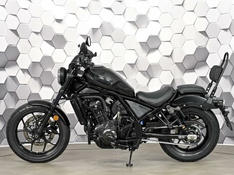2022 Honda CMX 1100 Rebel, чёрный, 977000 рублей, вид 4