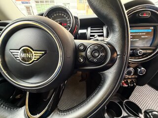 2020 Mini Hatch Cooper III (F55/F56) Рестайлинг, серый, 1850000 рублей, вид 5