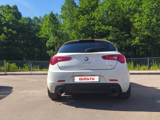 2011 Alfa Romeo Giulietta III, белый, 870000 рублей, вид 4