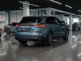 2019 Porsche Cayenne III, синий, 6280000 рублей, вид 5