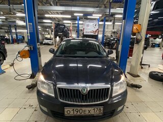 2013 Skoda Octavia II (A5) Рестайлинг, чёрный, 799000 рублей, вид 2