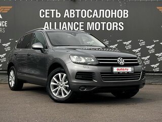 2014 Volkswagen Touareg II, серый, 2345000 рублей, вид 1