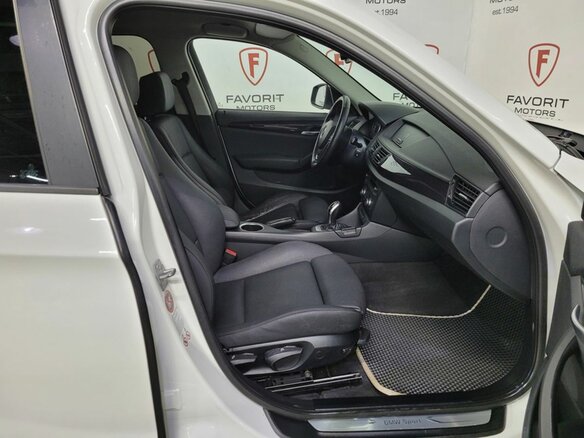 2013 BMW X1 20i I (E84) Рестайлинг, белый, 1119000 рублей - вид 13