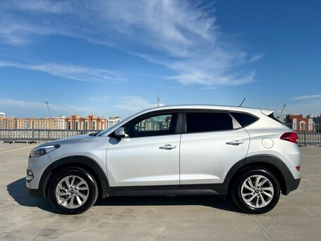 2016 Hyundai Tucson III, серебристый, 1380000 рублей, вид 2