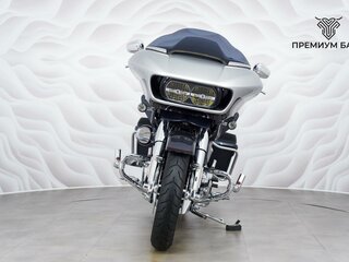 2019 Harley-Davidson CVO Road Glide, серый, 2799000 рублей, вид 4