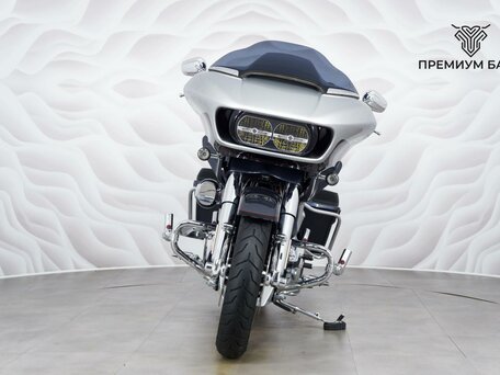 2019 Harley-Davidson CVO Road Glide, серый, 2799000 рублей, вид 4