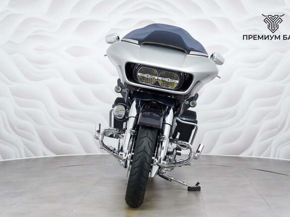 2019 Harley-Davidson CVO Road Glide, серый, 2799000 рублей - вид 3