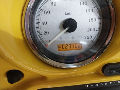 2012 Harley-Davidson Street Glide, жёлтый, 899000 рублей, вид 5