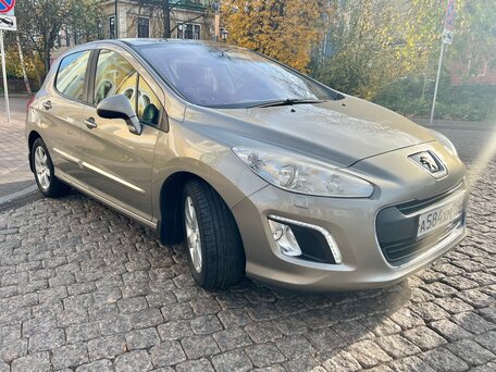 2012 Peugeot 308 I Рестайлинг, серый, 555000 рублей, вид 3