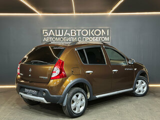 2013 Renault Sandero Stepway I, коричневый, 575000 рублей, вид 4